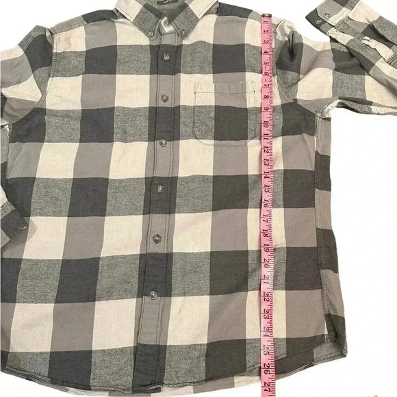 Eddie Bauer Cotton Flannel Long Sleeve Button Gray Checkered Shirt Men’s size L - Picture 7 of 8